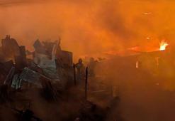 Bangladeş&#x27;in kalbinde feci yangın! 1500 ev küle döndü: &#x27;İleri boyuta ulaştı&#x27;