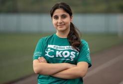 Darüşşafakalı İnci Naz Sönmez, bağışta zirveye koştu