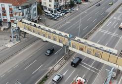 'Evimin içini görüyorlar' dedi! 12 yıllık üst geçit ile ilgili karar