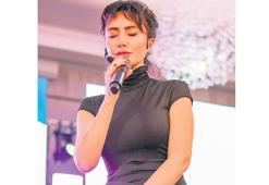 Antalya’da Sezen şarkıları