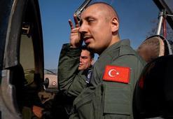 MSB’den yürek ısıtan sürpriz! Kanser hastası Tolga’nın pilotluk hayali gerçek oldu