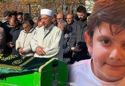 8 yaşındaki Ahmet jelibon yüzünden hayatını kaybetti