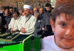 8 yaşındaki Ahmet jelibon yüzünden hayatını kaybetti