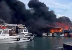 Yer: Çeşme! Tekneler alev alev yandı