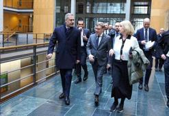 Dışişleri Bakanı Hakan Fidan, Almanya Federal meclis binasını ziyaret etti