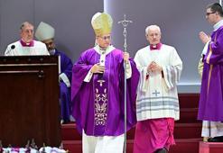 Papa 14. Leo İstanbul'da ayin yönetti, barış mesajı verdi