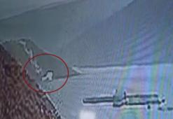 Van'da baraj gölüne uçan otomobilin güvenlik kamerası ortaya çıktı