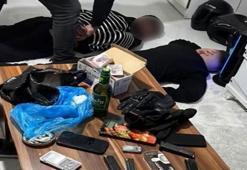 Rezidansta 'zula daire': 19 ve 20 yaşındaki şüpheliden cephanelik ve uyuşturucu çıktı