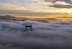 Sis İstanbul'u yuttu! Göz gözü görmedi