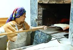 164 yıllık gelenek! 1 yıl hiçbir şey olmuyor: 'Gurbetçiler koli koli götürüyor'