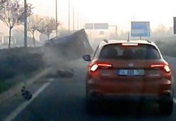 Makasa giren araç kazaya neden oldu! Direksiyon hakimiyetini kaybeden sürücü...