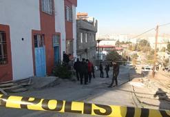 Boşandığı kadını, çocuklarının gözleri önünde öldürdü