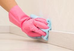 Süpürgelik temizliğinde yumuşatıcı etkisi! Tozlanmayı geciktiriyor eve ferah koku yayıyor