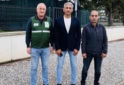 İki asker arkadaş hiç durmadan 25 saatte 102 kilometre yürüdü