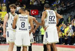 Olympiakos - Fenerbahçe maçı ertelendi!