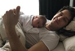 Ünlü oyuncu Uraz Kaygılaroğlu nostalji yaptı Ada'nın doğum gününü kutladı: Aşırı kıskanırdım