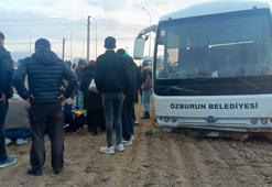 Afyonkarahisar'da öğrenci servis aracı ile kamyonet çarpıştı, 14 kişi yaralandı