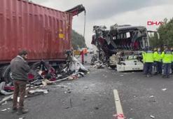 Osmaniye'de yolcu otobüsüyle TIR çarpıştı