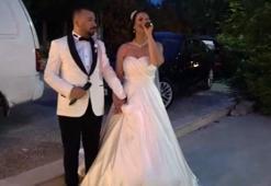 Düğün giriş şarkısı başlarına bele oldu! Görüntüleri milyonlarca kez izlendi