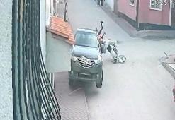 2 kişi havada böyle takla attı! Otomobil sürücüsü...