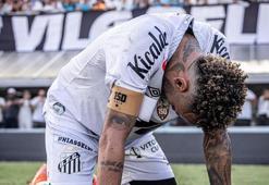 Sakatlıklarla boğuşan Neymar, Santos'u ligde tuttu!