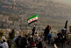 Suriye’de Esad’sız bir yıl: 'Demir Yumruk' yerle bir, cehennemden umut ışığına