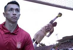 Estudiantes finale yükseldi, Muslera'dan inanılmaz kurtarış! 'Bir türlü geçemediler'