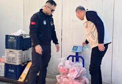 Soğuk hava deposuna baskın: Yüzlerce kilo ürün bozuk çıktı