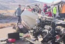 Malatya’da feci kaza! Hafif ticari araç TIR’a arkadan çarptı: 3 ölü