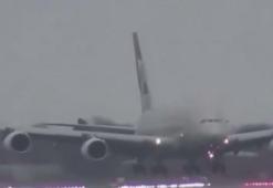 PSG’yi taşıyan uçak şiddetli rüzgar nedeniyle piste yan iniş yaptı