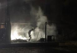 Ankara'da hurdalık alanda çıkan yangında 8 kişi dumandan etkilendi