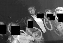 Dünyanın konuştuğu fotoğraflar! Trump, Epstein kurbanları ile yan yana