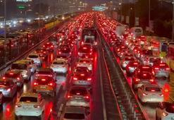 İstanbul'da cuma trafiği! İş çıkışı yoğunluk iyice arttı