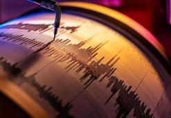 SON DAKİKA! Akdeniz 4.2 ile sallandı! Uzman isim uyardı: Deprem 3 bölgeyi tehdit ediyor