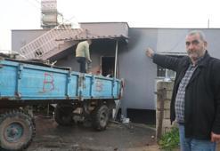 Gezmeyen giden aileye büyük şok! 'Köylüler evin kapısını kırıp içeriye girmiş'