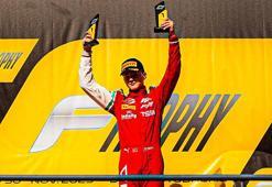 Alp Aksoy fırtınası! Formula Trophy'de şampiyon oldu
