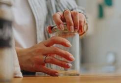 Mutfakta hayat kurtaran yöntem! Sıkışan kavanoz kapakları kolayca açılıyor