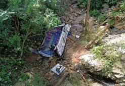 Kolombiya'da feci olay! Okul otobüsü kaza yaptı, çok sayıda ölü var