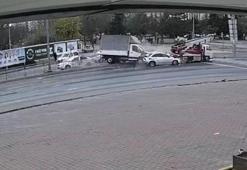 Ortalığın savaş alanına döndüğü kaza kamerada