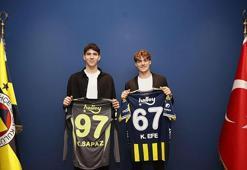 Fenerbahçe genç oyuncuları için imza töreni düzenledi!