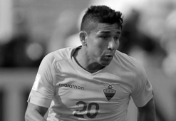 Ekvadorlu milli futbolcu Mario Pineida, silahlı saldırıda hayatını kaybetti