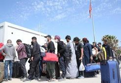 Yaptırımlar kalktı, Suriyeliler dönüyor! 400 bin mülteci ülkesine gitti