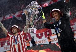 Galatasaray efsanesi sahaya çıkıyor