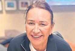 Kuliste sürpriz kutlama