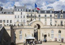 Elysee Sarayı'nda tarihi eser hırsızlığı! 40 bin euroluk vurgunda çalışan yargılanacak
