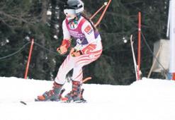 İzmir’den Avrupa kayak pistlerine