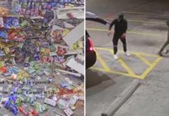 Çalıntı araçla gelip ATM'yi yerinden söktüler! ABD'de hırsızlar marketi alt üst etti