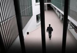 Bakan Tunç duyurdu: Cezaevlerinde tahliyeler başladı!