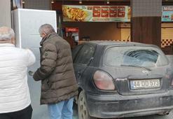 Yer: Malatya! Otomobil döner salonuna girdi