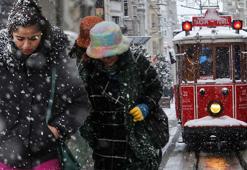 Meteoroloji, Valilik ve AKOM'dan peş peşe kar uyarısı! İstanbul, Ankara dahil: Kritik saatler